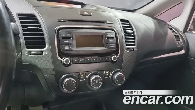 Kia K3 2017 thumb 9
