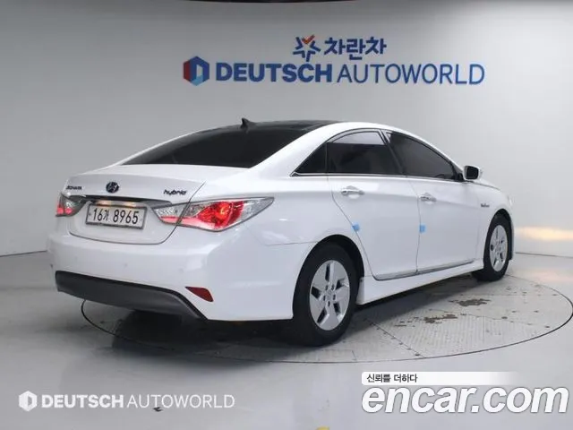 Hyundai (DN8) 2012 thumb 8
