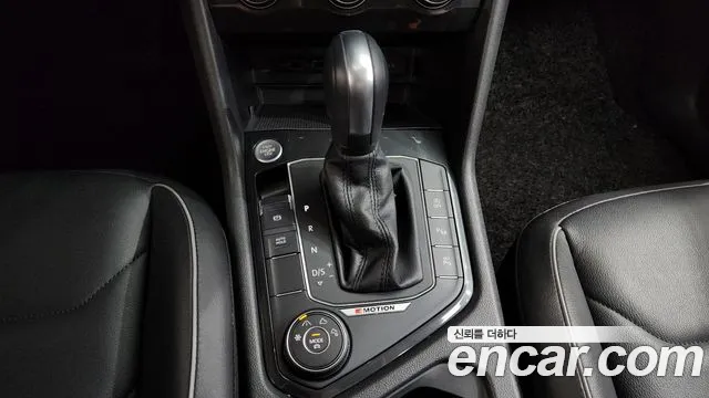 Volkswagen Tiguan 2020 thumb 3