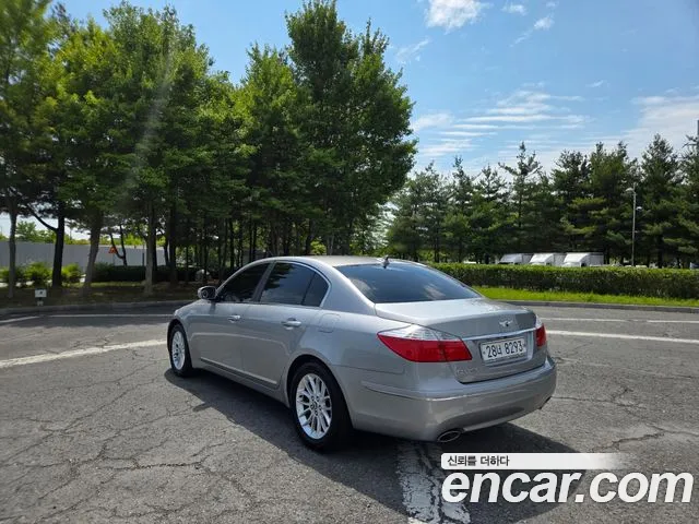 Hyundai Genesis 2009 thumb 4