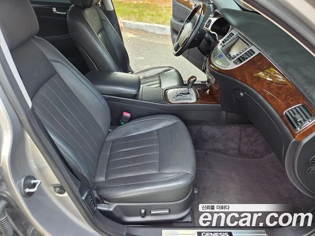 Hyundai Genesis 2009 thumb 2
