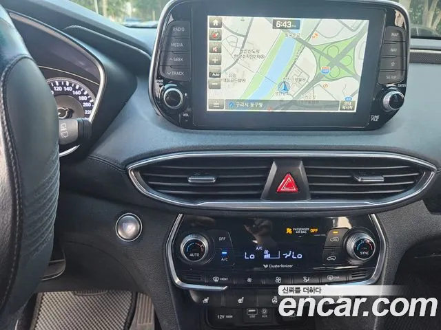 Hyundai Santa Fe 2018 thumb 11