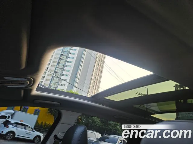 Hyundai Santa Fe 2018 thumb 7
