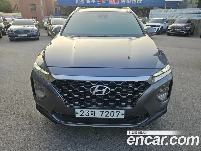 Hyundai Santa Fe 2018 thumb 8