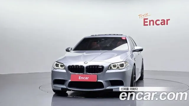 BMW M5 2016 thumb 3