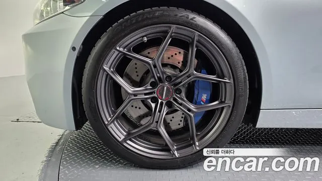 BMW M5 2016 thumb 5