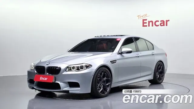 BMW M5 2016 thumb 12