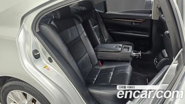 Lexus ES 300h 2013 thumb 3