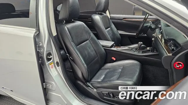 Lexus ES 300h 2013 thumb 7