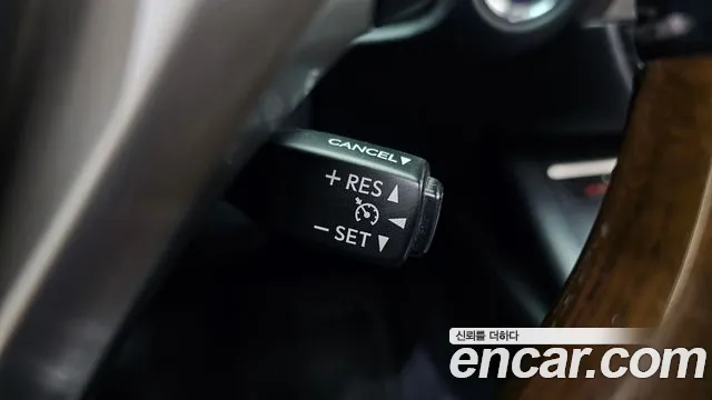 Lexus ES 300h 2013 thumb 11