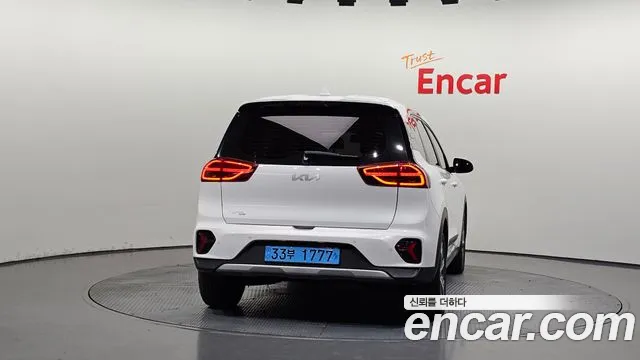 Kia Niro Plus 2022 thumb 8