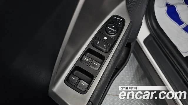 Kia Niro Plus 2022 thumb 10