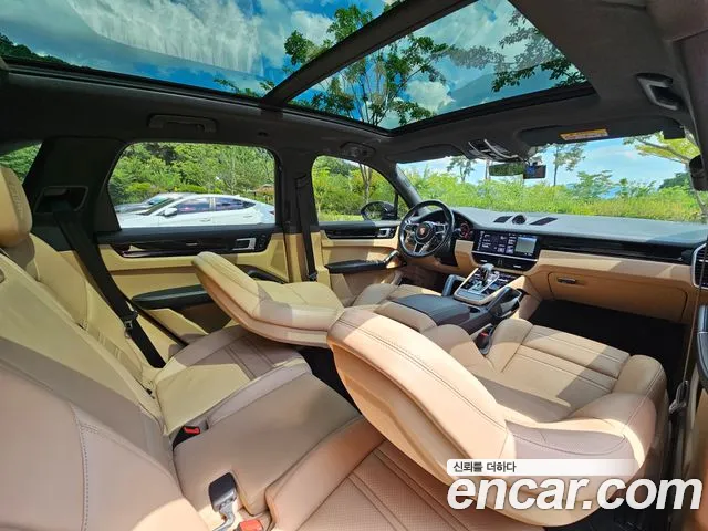 Porsche Cayenne 2020 thumb 3