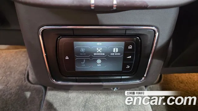 Bentley Bentayga 2019 thumb 8