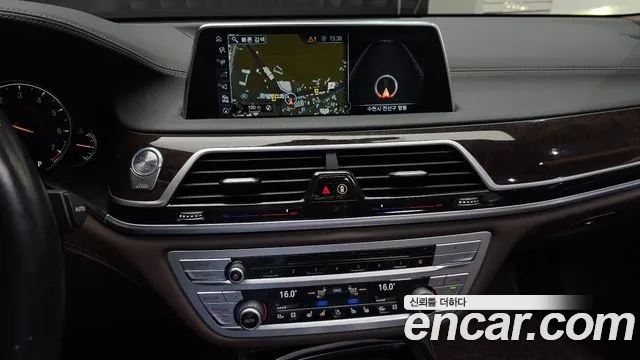BMW 7 серии 2017 thumb 5