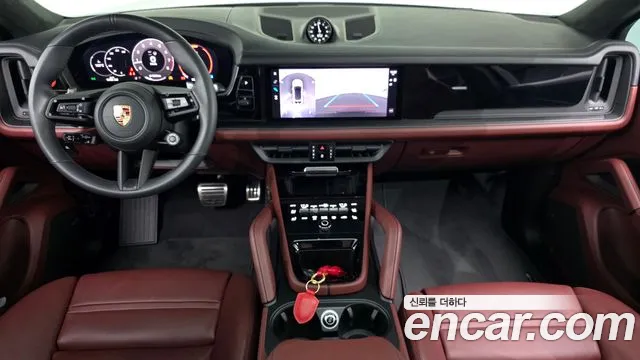 Porsche Cayenne 2025 thumb 10