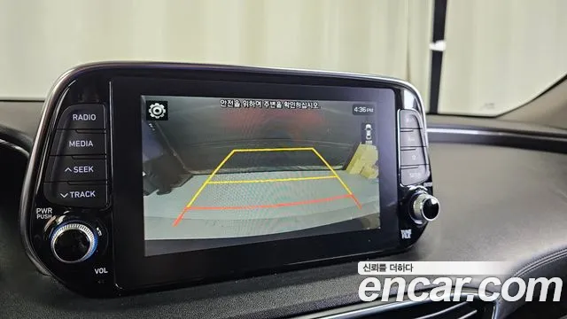 Hyundai Santa Fe 2019 thumb 12