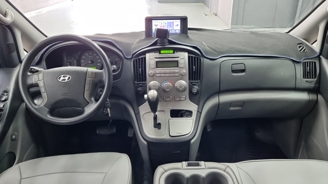 Hyundai Staria 2014 thumb 5