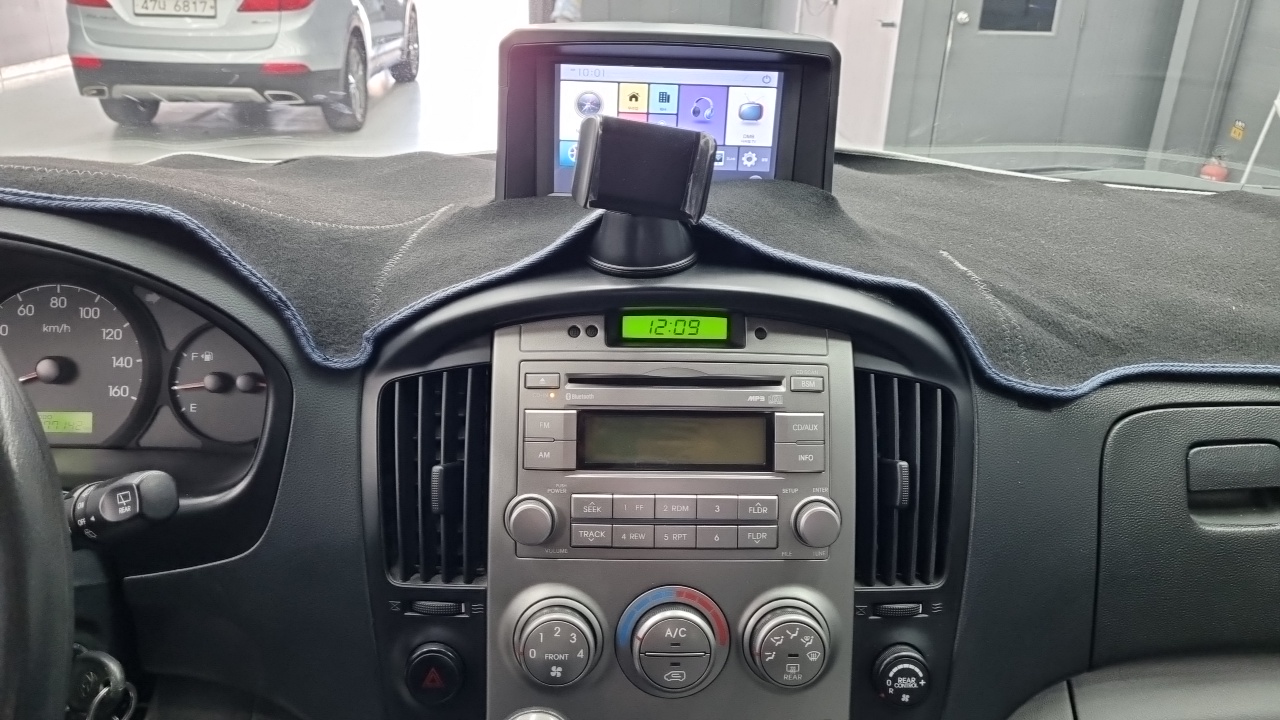 Hyundai Staria 2014 thumb 10