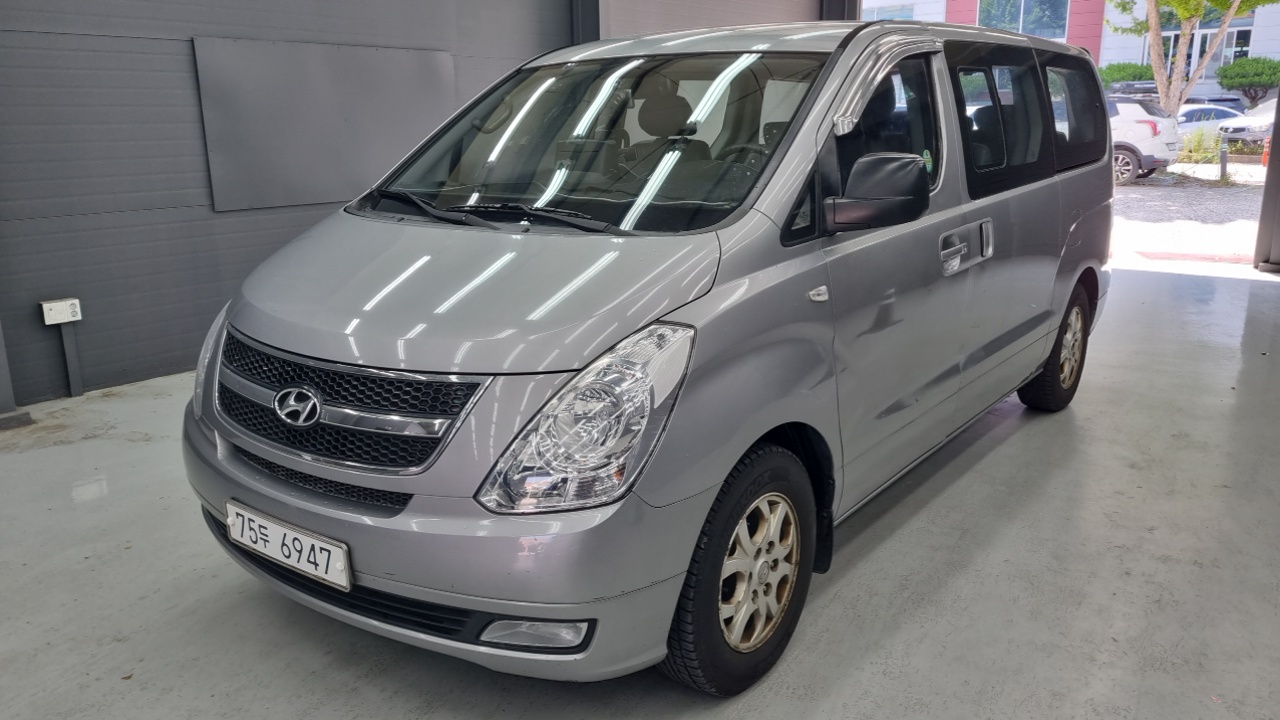 Hyundai Staria 2014 thumb 12