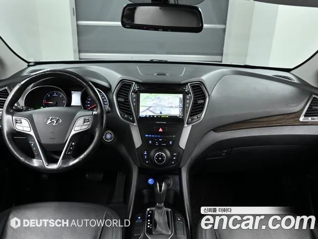 Hyundai Санта Фе 2012 thumb 10