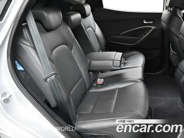 Hyundai Санта Фе 2012 thumb 12