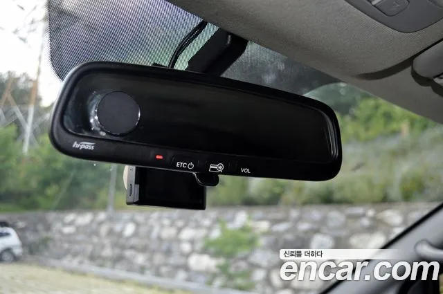 Hyundai Staria 2019 thumb 3