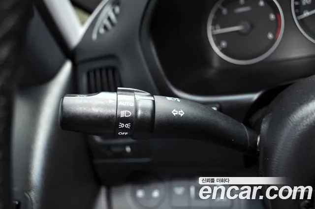 Hyundai Staria 2019 thumb 2