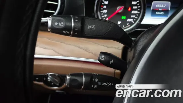 Mercedes-Benz E-Class 2017 thumb 2