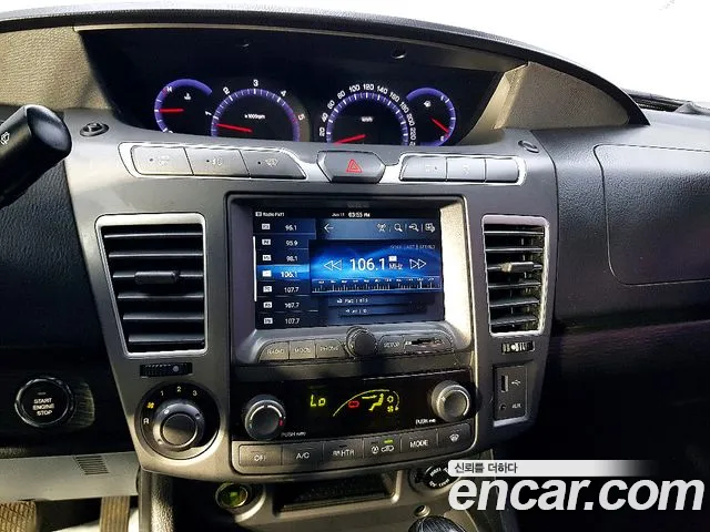 KGM Korando 2018 thumb 11