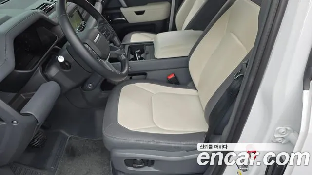 Land Rover Defender 2024 thumb 5