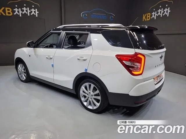 KGM Tivoli Air 2016 thumb 2