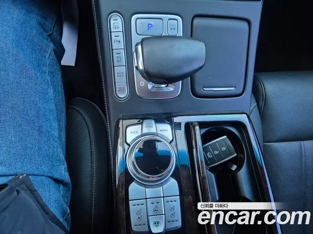 Genesis G90 2020 thumb 3