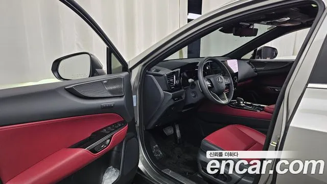 Lexus NX 350h 2025 thumb 4