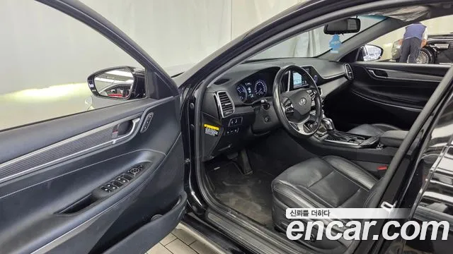 Hyundai Grandeur 2018 thumb 5