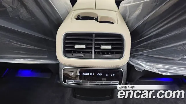 Mercedes-Benz GLS 2026 thumb 8