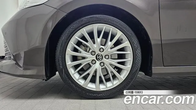 Toyota Camry 2018 thumb 7