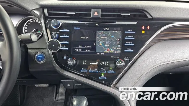 Toyota Camry 2018 thumb 4