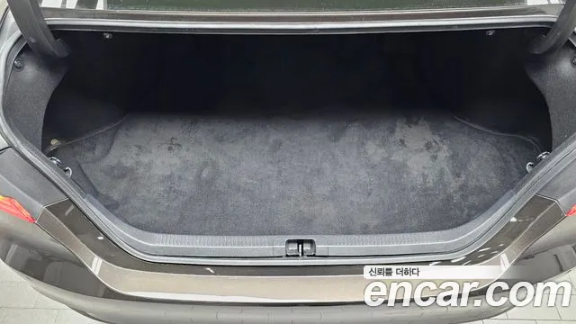 Toyota Camry 2018 thumb 8