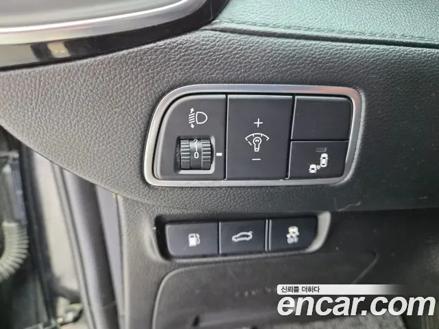 Hyundai Grandeur 2017 thumb 10