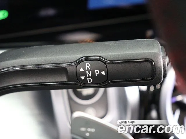Mercedes-Benz GLB 2023 thumb 9