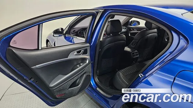 Genesis G70 2018 thumb 8