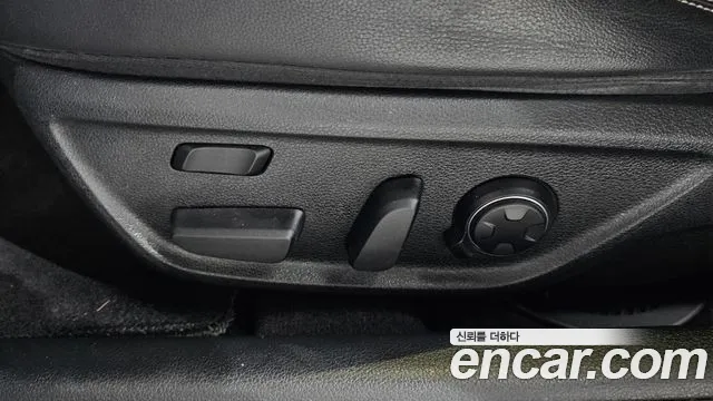 Genesis G70 2018 thumb 4