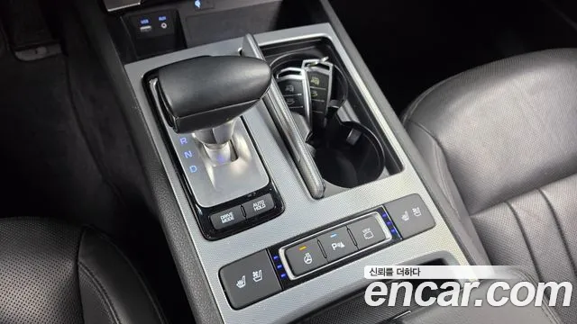 Genesis G80 2017 thumb 5