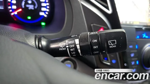 Hyundai i40 2016 thumb 10