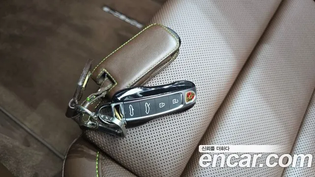 Porsche 911 2022 thumb 5