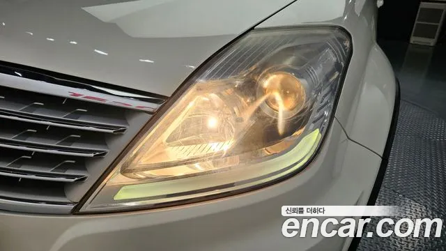KGM Rexton 2013 thumb 2