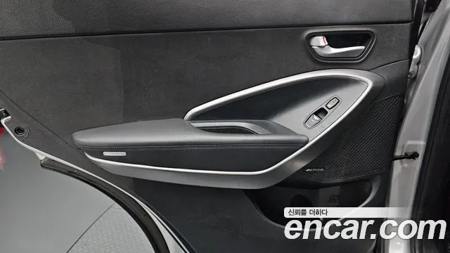 Hyundai DM 2012 thumb 3