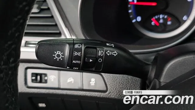 Hyundai DM 2012 thumb 8
