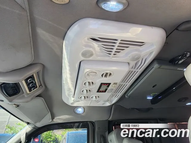 Chevrolet Express 2019 thumb 9